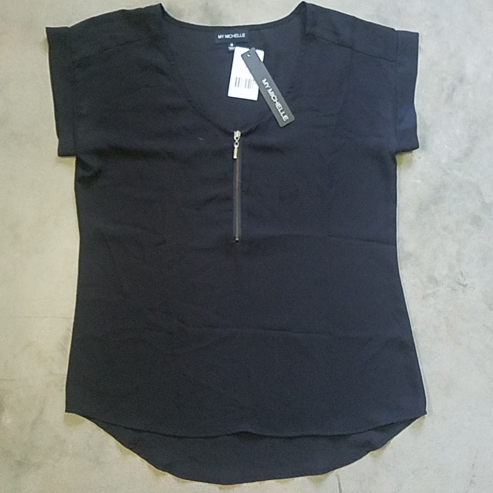 My Michelle Black Gold Zipper Blouse NWOT